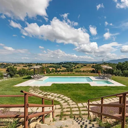 In Tuscany With Pool And Hill Views 코르토나